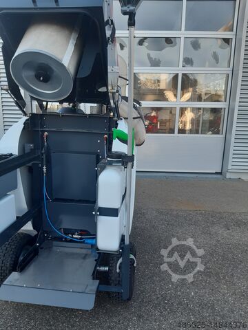 Municipal vehicle
