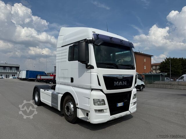 Standard road tractor MAN TGX 18.480