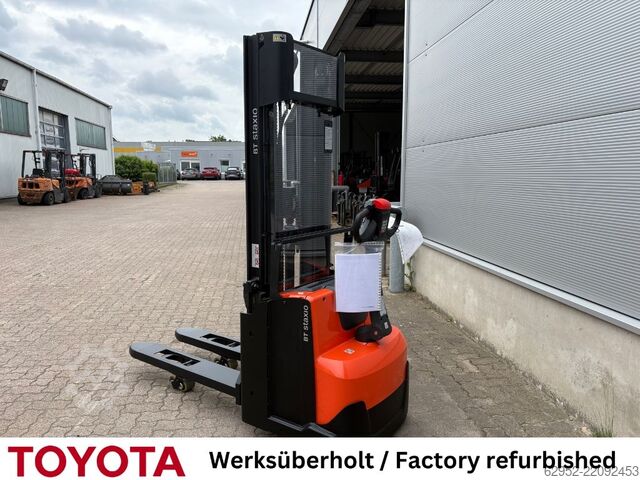 High Lift stacker Toyota SWE 120 L /Akku neu!