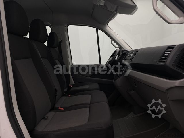 Pick-up van VOLKSWAGEN Crafter 35 DoKa 4MOTION *Pritsche+Plane* AHK 2,5