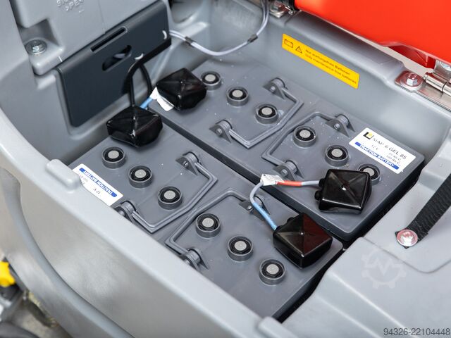 Hako Scrubmaster B30 CL NEW BATTERIES Hako Scrubmaster B30 CL TB430 - 2019y - 452h