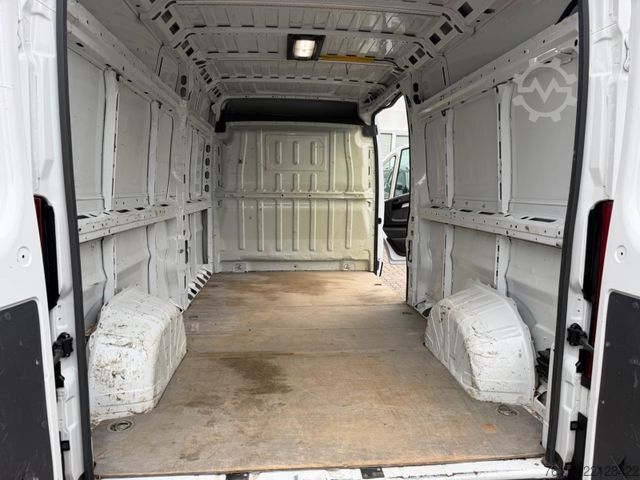 High top van FIAT Ducato 35 160 Automatik Klima AHK  L4H2