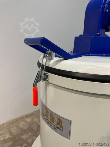 Sheet metal deburring machine ZEGA ZDV50 Centrifugal Dryer