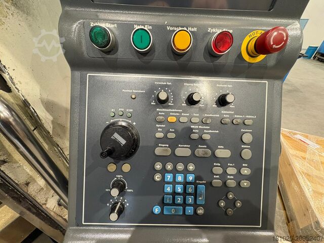 Vertical machining center HURCO VM1