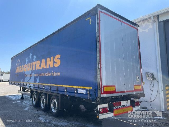 Auflieger mit Pritsche & Plane Schmitz Cargobull Semitrailer Curtainsider Mega
