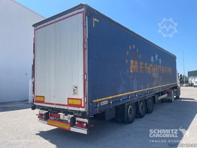 Auflieger mit Pritsche & Plane Schmitz Cargobull Semitrailer Curtainsider Mega
