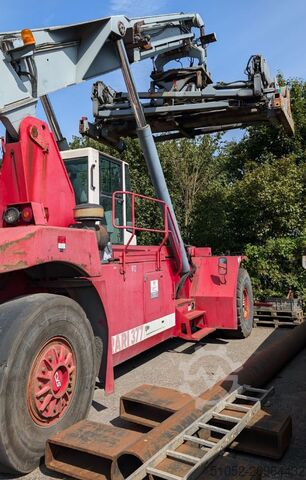 Full-container reach stacker CVS Ferrari F377.5 PB