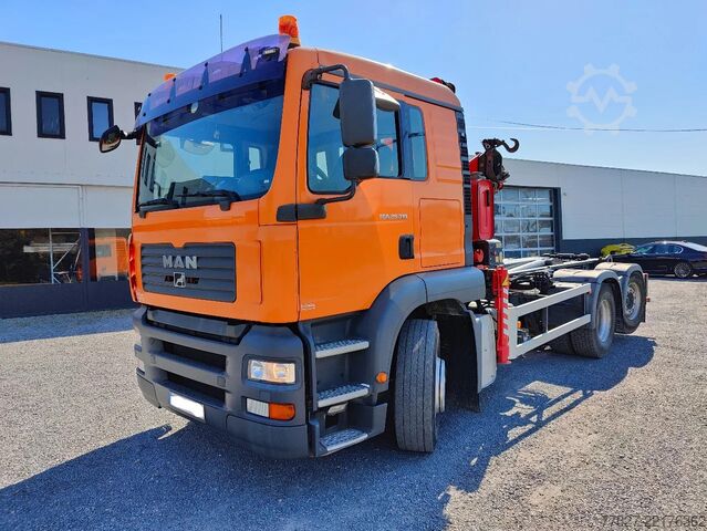 Hakenarmsystem MAN TGA 28.310 Container / Fassi F130