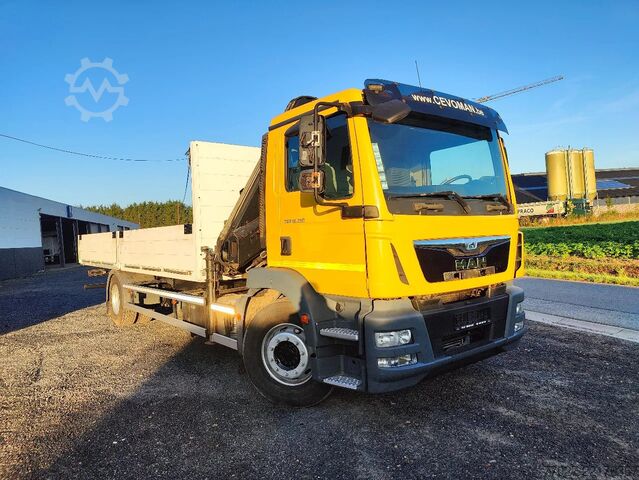 Ladepritsche MAN TGM 18.250 Open box + HIAB 166-3