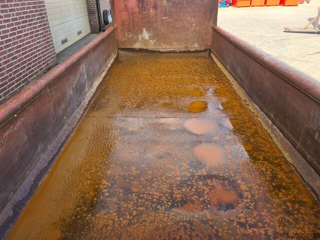 Container  Haakarm container