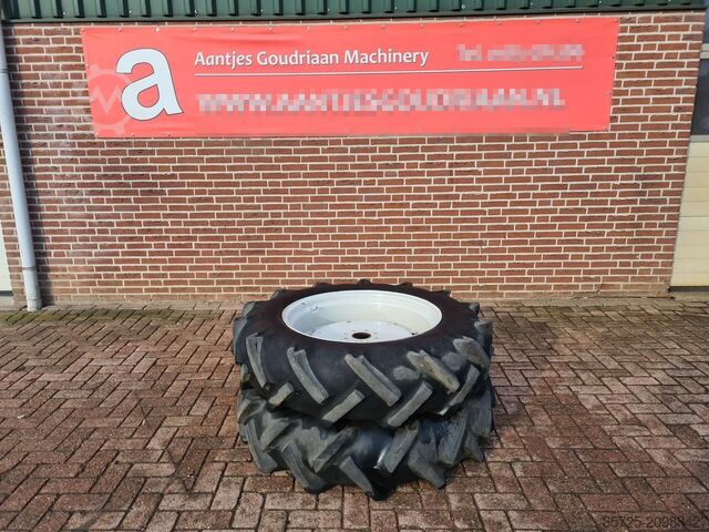 Wheel with tyre  Trekker banden - Gebruikt