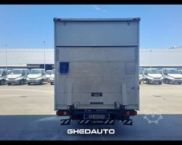 Minibus IVECO 35C14H BOX + SPONDA