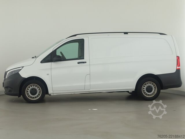 Panel van Mercedes-Benz Vito 114 CDI Kasten Lang AHK AUT DynLicht Kam.
