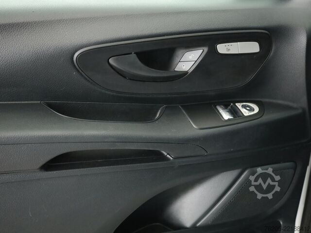 Panel van Mercedes-Benz Vito 114 CDI Kasten Lang AHK AUT DynLicht Kam.