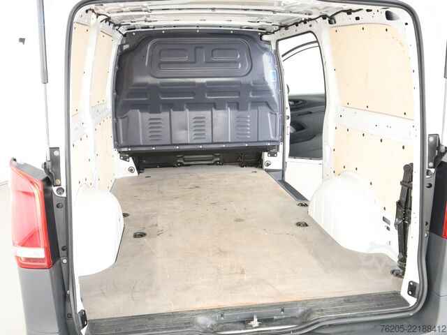 Panel van Mercedes-Benz Vito 114 CDI Kasten Lang AHK AUT DynLicht Kam.