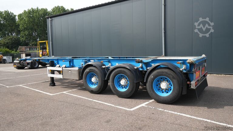 Container transportation Van Hool 3 Axle container chassis 20/30ft