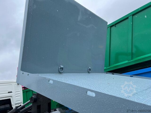 Abrollcontainer CONTAINER A PIANALE SENZA SPONDE CON CODA A ZERO P