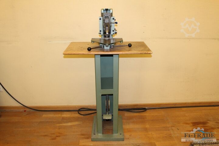 Corner Pulling Machine BEIER EZf