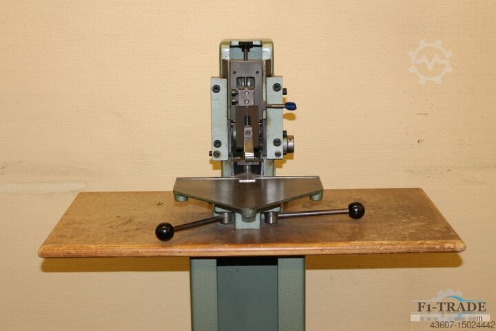 Corner Pulling Machine BEIER EZf