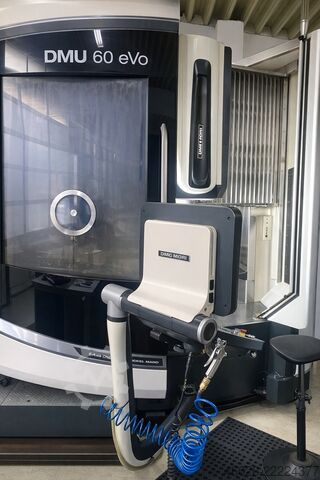 Universal machining center DMG MORI DMU 60 eVo