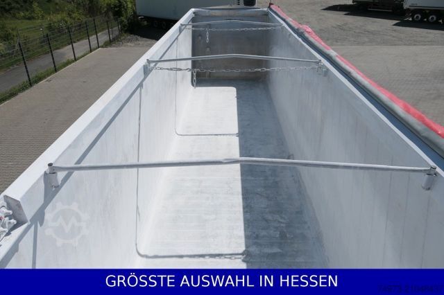 Tipper semitrailer SCHMITZ CARGOBULL Agrar 50m³ Leergewicht 5,8 to. ¤e