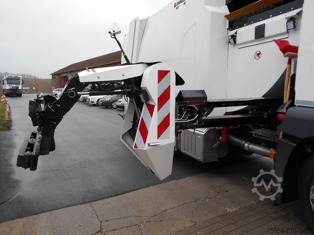 Müllwagen Mercedes-Benz Actros 2533 L 6x2 / Zöller SLF XL II
