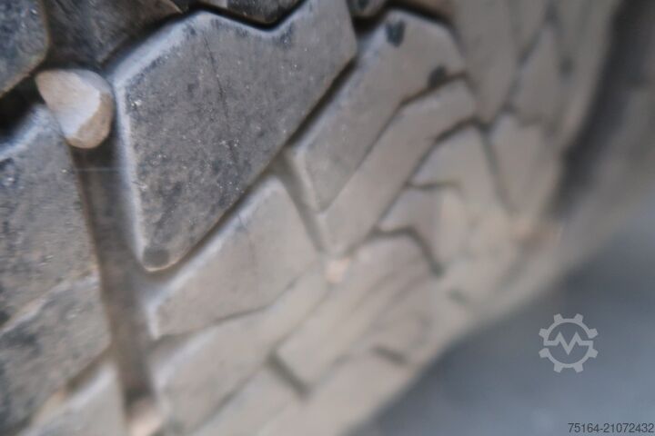 Standard SZM MAN TGX 18.500 BLS 4x2