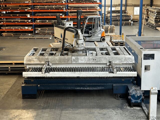 Laserschneidanlage Trumpf TruLaser 3040 mit LiftMaster