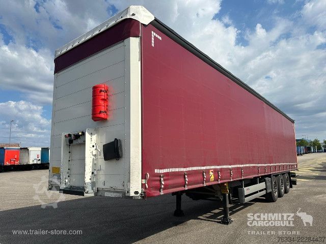 Auflieger mit Pritsche & Plane Schmitz Cargobull Semitrailer Curtainsider Standard