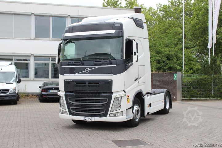 Standard tractor unit Volvo FH 500 Globe   I-Park Cool   VEB+   2 Liegen