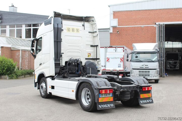 Standard tractor unit Volvo FH 500 Globe   I-Park Cool   VEB+   2 Liegen