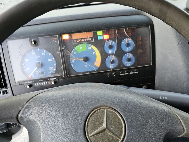 Pritschenwagen Mercedes-Benz 817/42AT7 Palfinger PK 5000 B Werkstatt