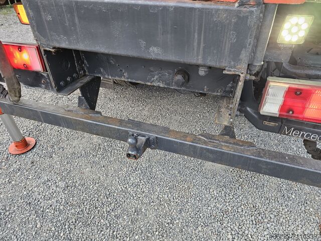 Pritschenwagen Mercedes-Benz 817/42AT7 Palfinger PK 5000 B Werkstatt