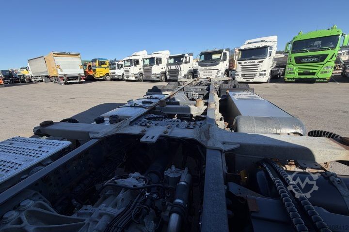 Special purpose truck Mercedes-Benz Actros 2545 6x2 BDF / Swiss-Vehicle