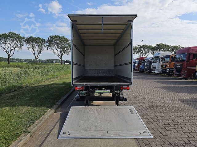 Suitcase IVECO DAILY 35C16 Bakwagen Laadklep!