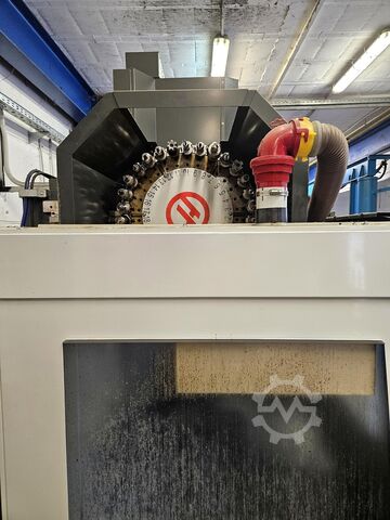 Vertical machining center Haas VF4 SS