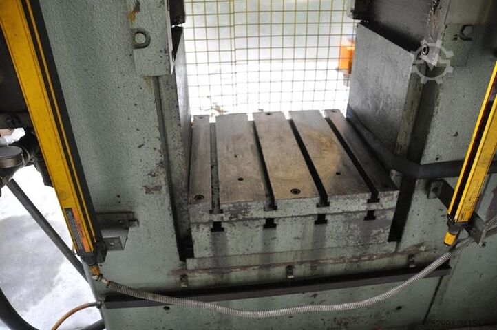 H-Gestell-Pressen Vapo 250 ton