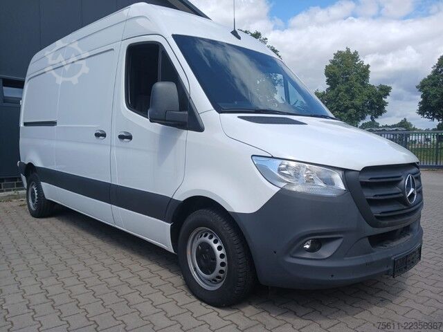 Refrigerator body van Mercedes-Benz Sprinter III FWD 215 CDI FRISCHEDIENST 0°NEU RFK A