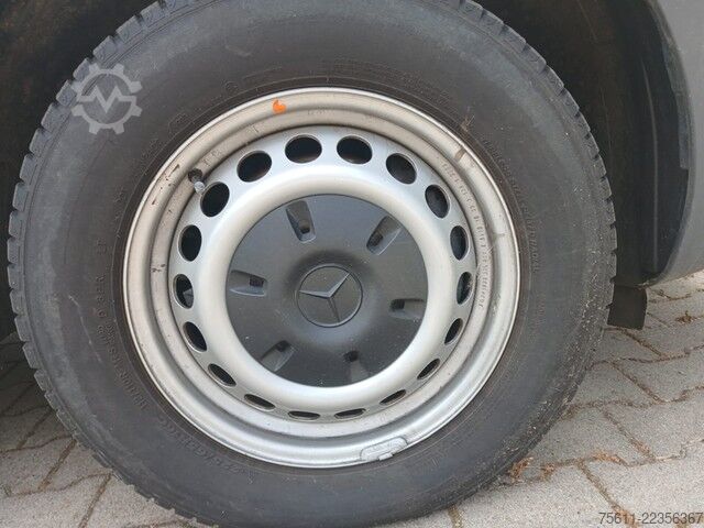Refrigerator body van Mercedes-Benz Sprinter III FWD 215 CDI FRISCHEDIENST 0°NEU RFK A