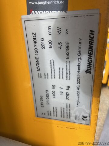 Schubmaststapler Jungheinrich ETV 216