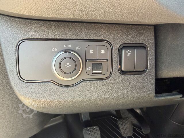 High top van MERCEDES-BENZ Sprinter 516 CDI Maxi Klima LED Werkstatt Standh