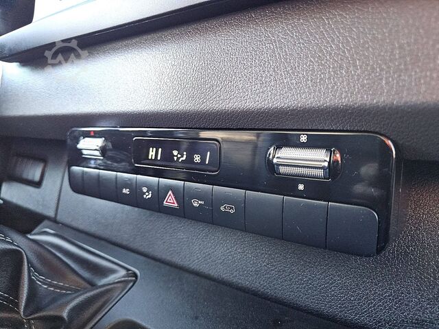 Koffer MERCEDES-BENZ SPRINTER 316 Bakwagen Laadklep!