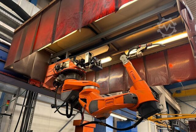 Floor track system Cloos Qirox Roboter auf Hochfahrbahn