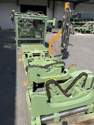 Remote-controlled tensioning trailer MÖHRINGER ROBOCONTROL
