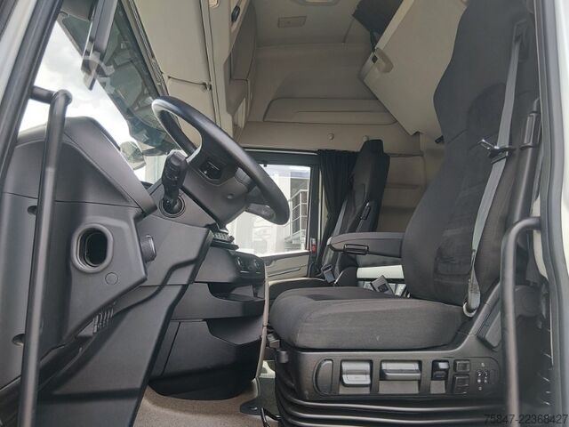 Standard tractor unit Iveco S-Way AS 440 S 50 T/FP Standklima Navi