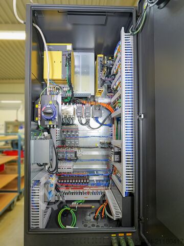 Vertikales Bearbeitungszentrum HYUNDAI WIA KF4600 II