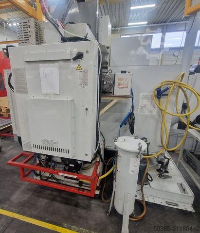 Vertikales Bearbeitungszentrum Haas VF-4
