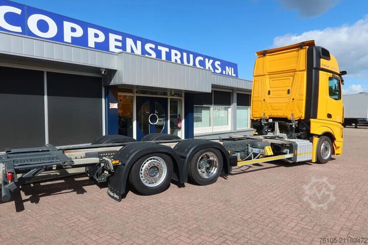 Fahrgestell mit Fahrerhaus Mercedes-Benz Actros 2642 LL Chassis Cabine Giga space
