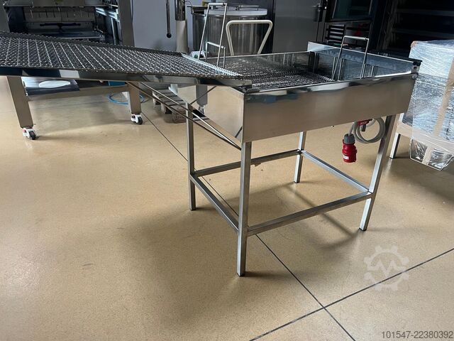 Donut fryer  
