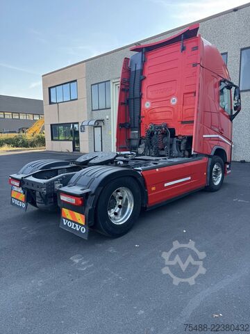 Standard tractor unit VOLVO FH 500